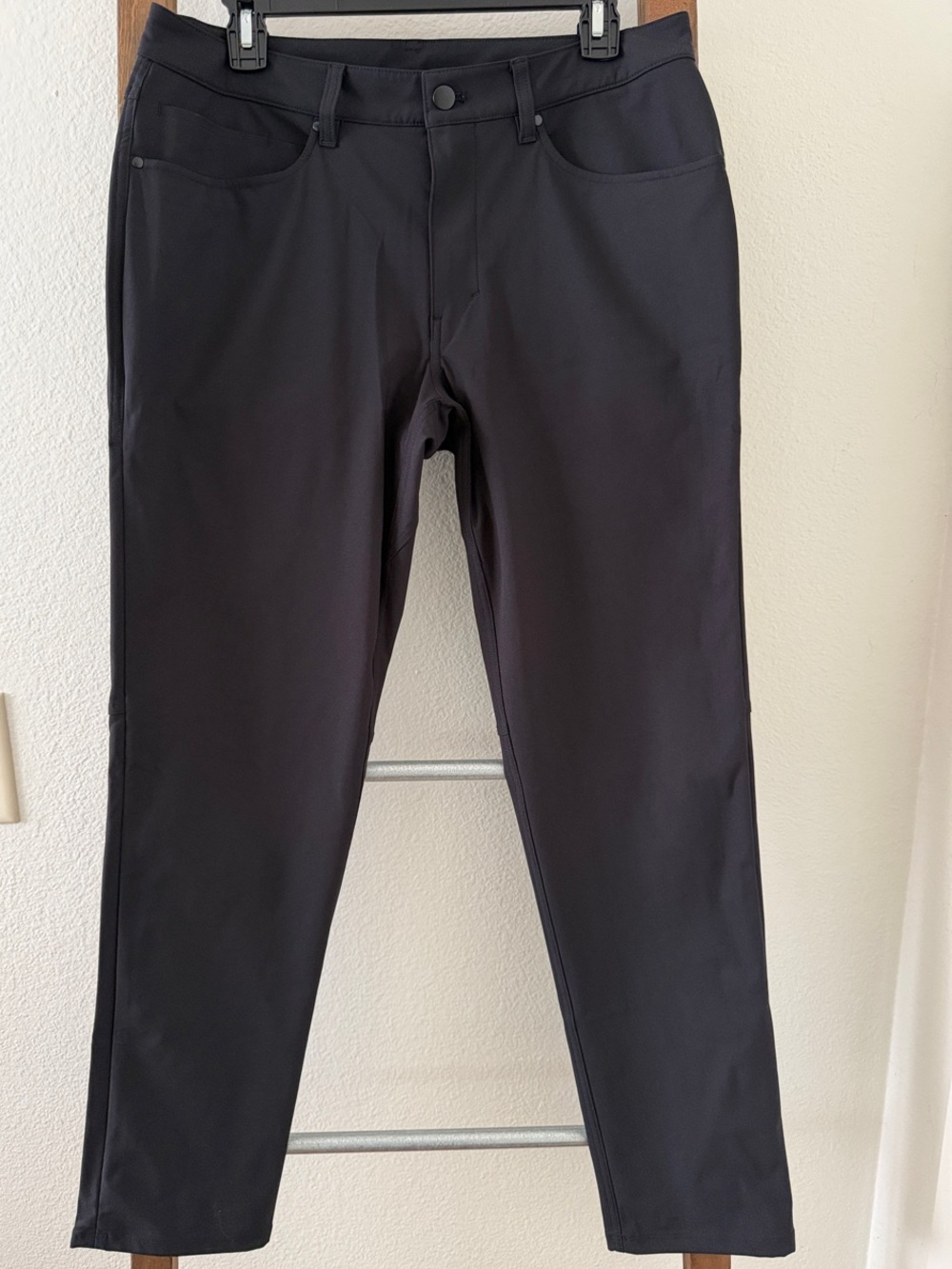 lululemon athletica Men's Black Stretch Chino Pants